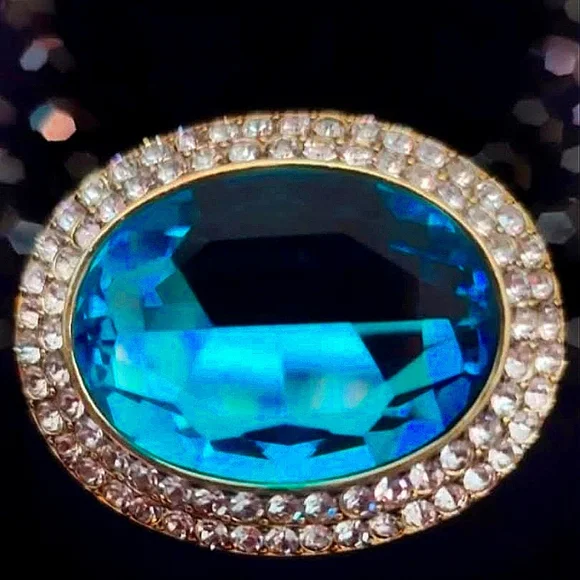 Heidi Daus Necklace And earrings Set - Picture 8 of 9